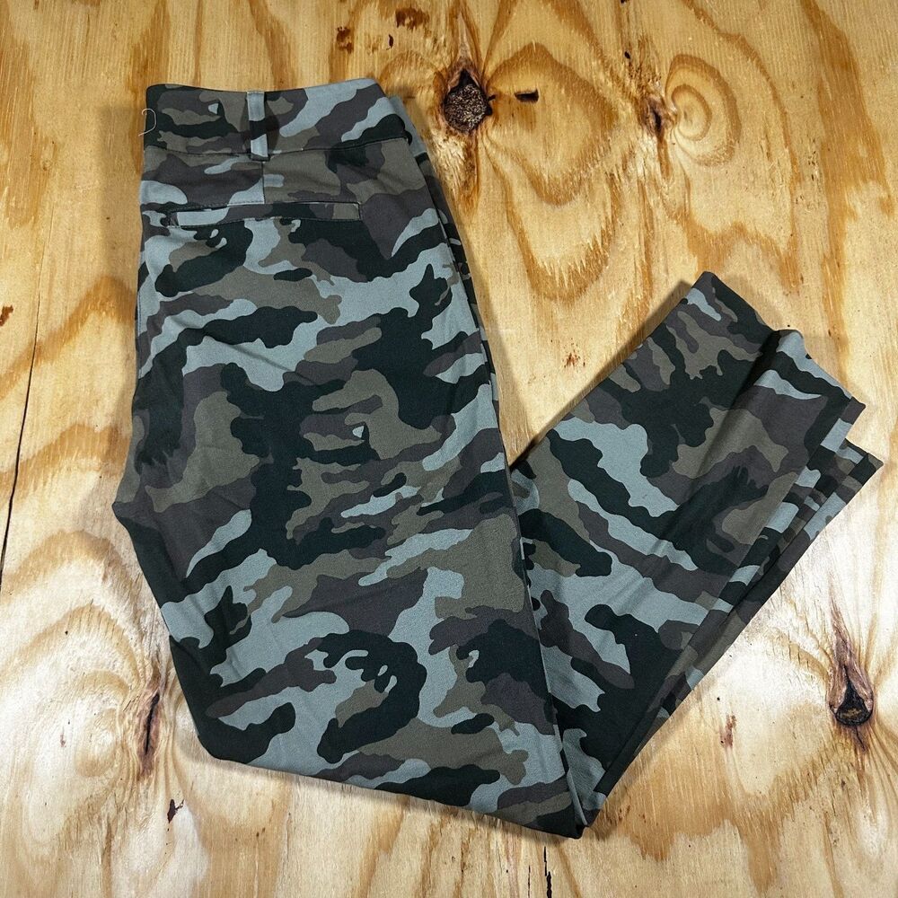 New York & Company Camo Skinny Pants